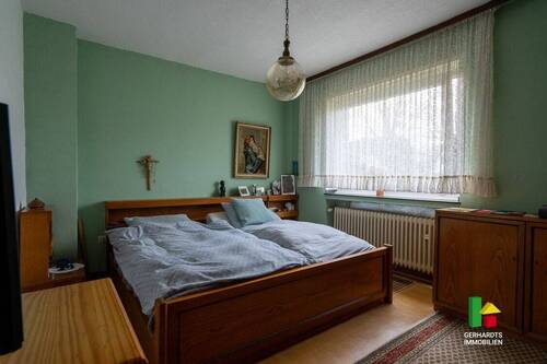 Schlafzimmer EG - 