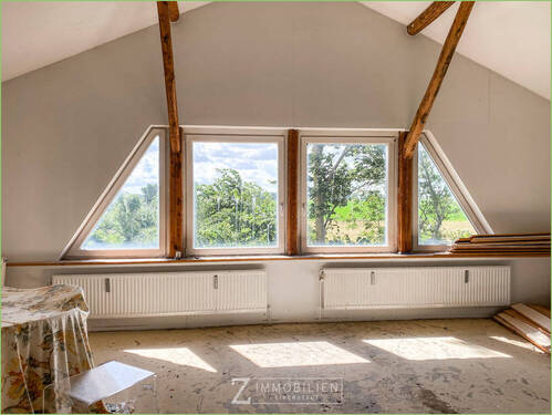 Fenster im Giebel - 