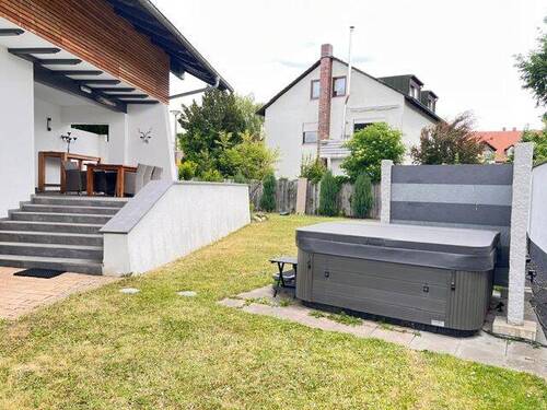 Stadtvilla Straubing (13).jpeg - Freistehendes EFH mit Pool in guter Lage zu verkaufen