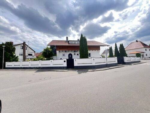 Stadtvilla Straubing (4).JPG - 6 Zimmer Mehrfamilienhaus, Wohnhaus zum Kaufen in Straubing