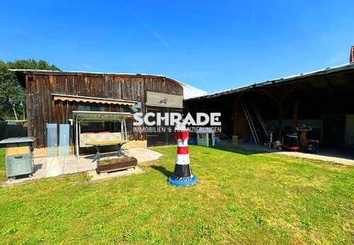 ...inkl. Scheune und Unterstellhalle - 