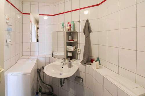 Badezimmer Waschbecken - Einfamilienhaus in Leipzig zum Kaufen