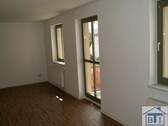Wohnzimmer (4) - Gewerbeobjekt (Büro, Produktion, Verkauf) in Zittau zum Kaufen