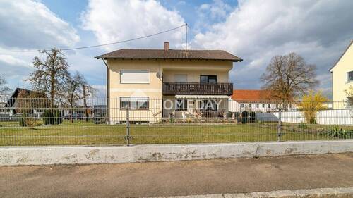 Außenansicht 3 - 4 Zimmer Etagenwohnung in Pförring