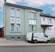 Charmantes Zweifamilienhaus mit vielseitigen Nutzungsmöglichkeiten in Mülheim an der Ruhr