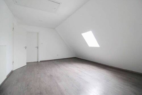 Schlafzimmer 7 DG - 