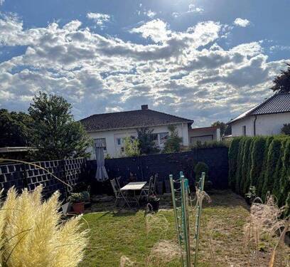 Garten-1.jpg - Modernes Wohnen mit großem Garten in ruhiger Wohnlage