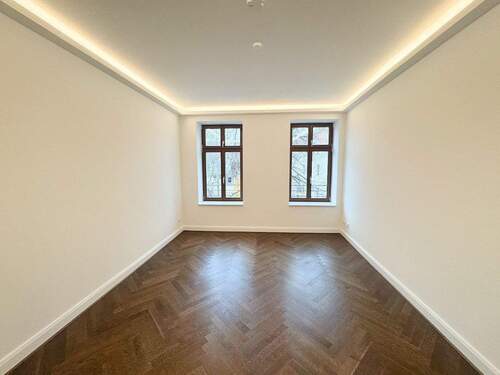 Wohnzimmer - Genial! + Erstbezug + Balkon + Dunkles Parkett * Fußbodenheizung * Wanne & Dusche * LED-Licht