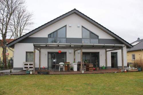 überdachte Terrasse - 