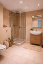Modernisiertes Badezimmer - 