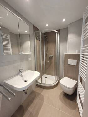 attraktives Badezimmer - 
