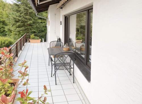 Balkon OG - (KI generiert) - 