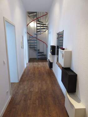 Ansicht Flur 1. OG, Wendeltreppe.JPG - 