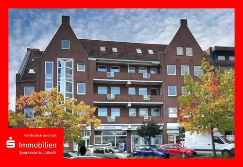 Straßenansicht - Profitables Wohn - und Geschäftshaus in attraktiver Lage in Stockelsdorf zu verkaufen