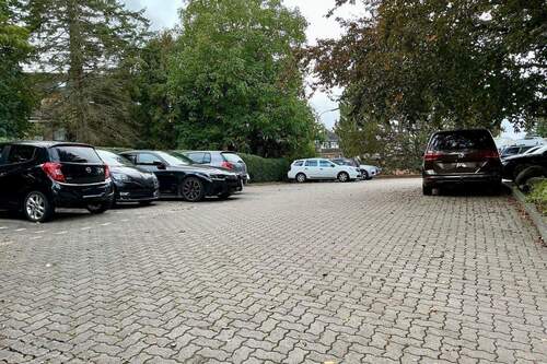 Außenstellpätze - Gewerbeobjekt (Büro, Produktion, Verkauf) in Stockelsdorf zum Kaufen