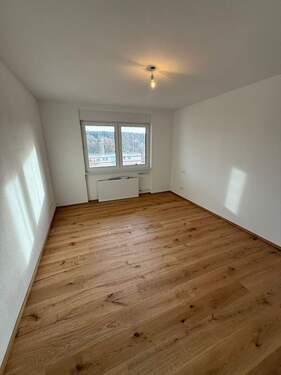 WhatsApp Image 2025-11-19 at 21.02.17 (2).jpeg - 