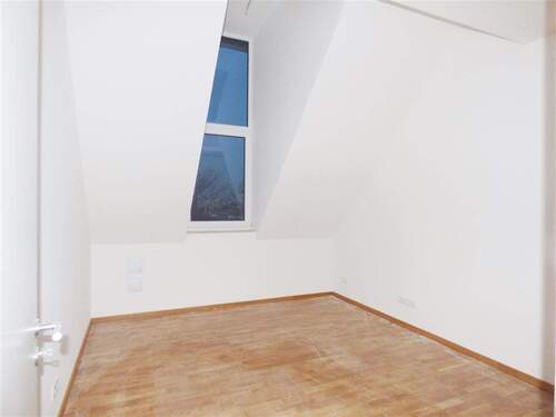 untere Ebener Zimmer 2 - 