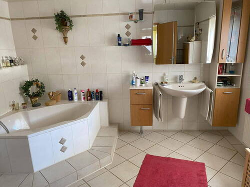 Tageslichtbad Wohnung OG - 