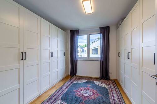 Zimmer 2 - 