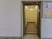 Aufzug - 1 Zimmer Etagenwohnung in Chemnitz