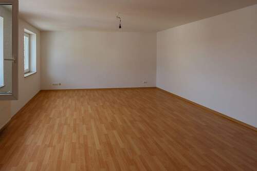 Wohn-/Schlafzimmer - 