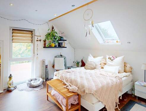 Schlafzimmer - Doppelhaushälfte mit 140,00 m² in Kirchdorf an der Amper zum Kaufen