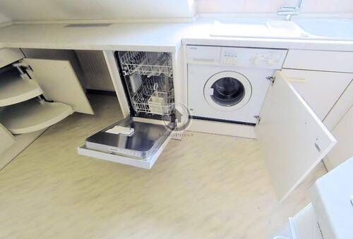 Geschirrspülmaschine und Waschmaschine - !!! ImmoPoint !!! Gemütliche Dachgeschoßwohnung - Einbauküche zur freien Nutzung