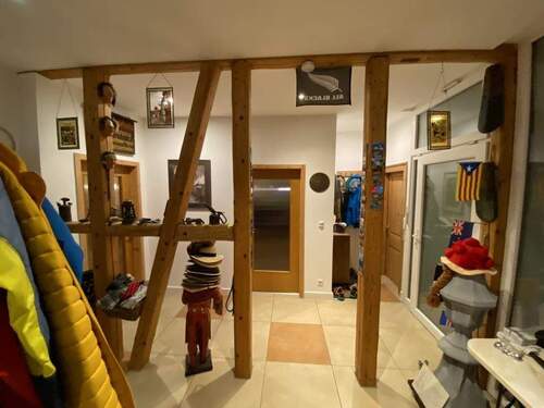 EG-Flur - Mehrfamilienhaus, Wohnhaus in Villingen-Schwenningen zum Kaufen