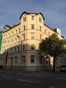Hausansicht - AcHtUnG ! 5 Zimmer- pLATZ für AllE, MiT BaLkoN