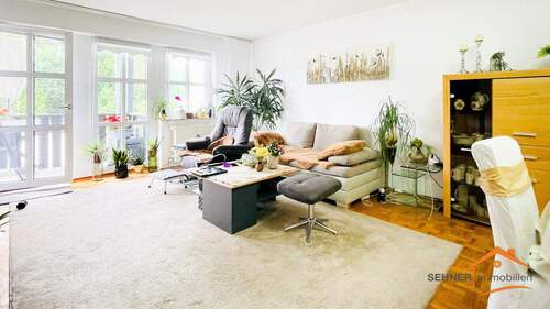 Wohnen/Essen mit Zugang Loggia - 3 Zimmer Etagenwohnung zum Kaufen in Bad Sassendorf