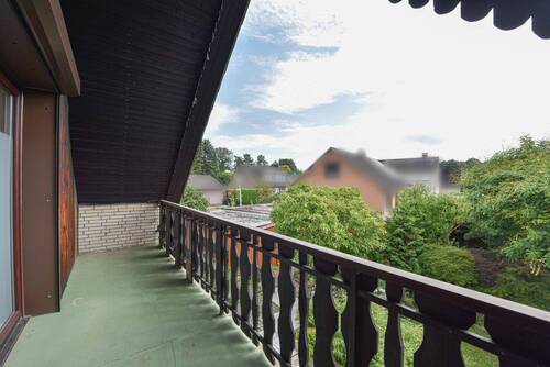 Loggia mit Blick in den Garten - 