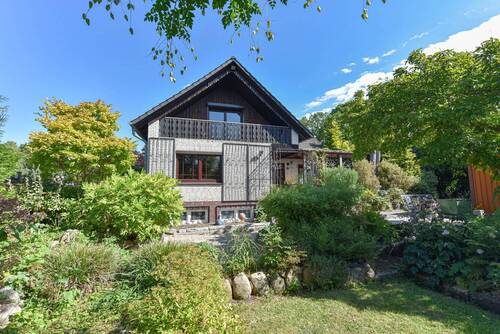 idyllischer Garten - 