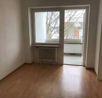 Idyllisch Wohnen am Waldrand - 4 Zimmer im 1. OG mit Wannenbad, sep. Gäste-WC & Loggia - Clausthal-Zellerfeld