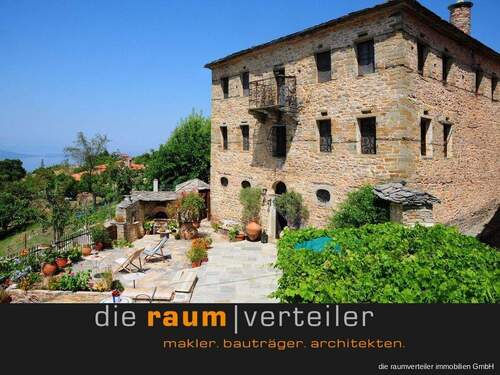 dieraumverteiler_lafkost - traditional guesthouse, a stone-based decorated building firstly constructed in 1834, South Pelion