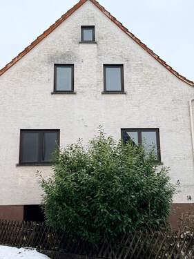 Hausansicht2.jpeg - Einfamilienhaus mit 119,00 m&sup2; in Mömbris zum Kaufen