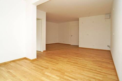 Wohnen - Etagenwohnung mit 81,00 m&sup2; in Dresden zur Miete