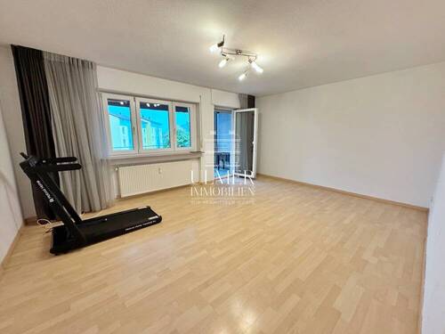 Wohnzimmer - leerstehende 3-Zimmer Wohnung in gefragter Lage von Böblingen