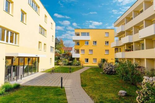 Ansicht Anlage - +++ Moderne 2-Zi.-Wohnung mit Einbauküche & TG-Stellplatz in KN-Petershausen +++