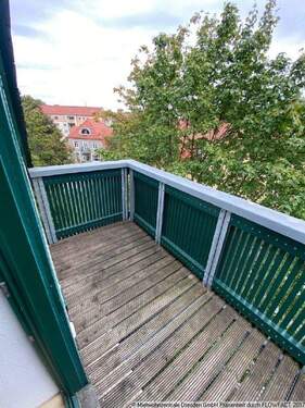 Balkon - Dachgeschosswohnung in Radebeul - 3 Zimmer Etagenwohnung zum Kaufen in Radebeul