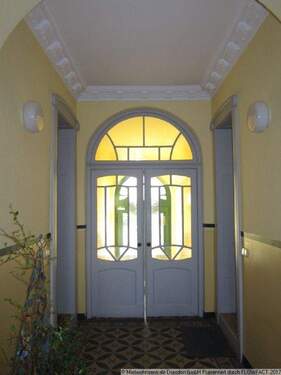 Treppenhaus - Dachgeschosswohnung in Radebeul - 3 Zimmer Etagenwohnung in Radebeul