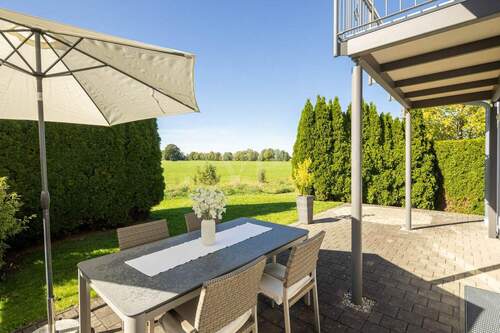 Terrasse - 7 Zimmer Doppelhaushälfte in Wiedergeltingen
