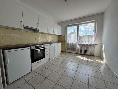 Küche mit Einbauküche - 