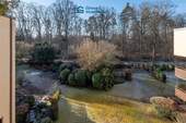 Balkon_Blick in den Garten - 