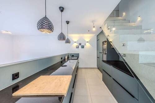 EG: Küche - 5 Zimmer Einfamilienhaus zum Kaufen in Griesheim