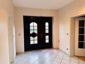 Hauseingangsflur.jpg - 5 Zimmer Einfamilienhaus zum Kaufen in Petershagen/Eggersdorf