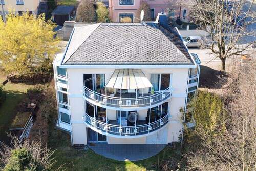 Rückseite - Investieren in Bestlage am Weißen Hirsch!