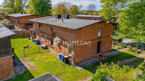 Außenansicht Drohne 6 - Doppelhaushälfte mit 100,00 m&sup2; in Velgast/ Hoevet zum Kaufen