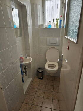 Toilette (im Flur) - 