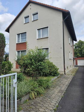 Südseite - Mehrfamilienhaus mit Ausbau-Potential
