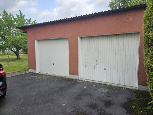 Garagen - Mehrfamilienhaus, Wohnhaus mit 230,00 m² in Altenstadt a.d. Waldnaab zum Kaufen